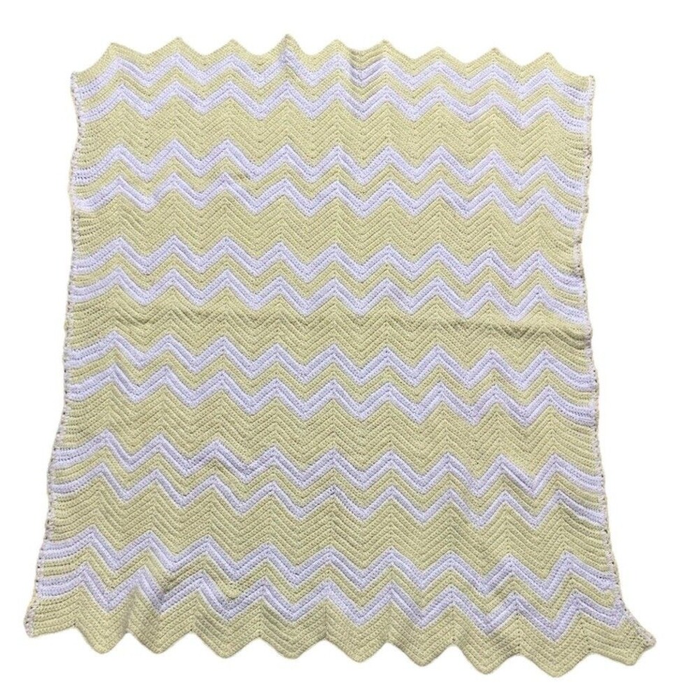 Crochet Afghan Blanket Chevron Zig Zag Yellow White  35” X 28”